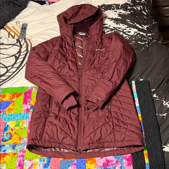Columbia Jackets & Blazers - Columbia Women's Maroon Hooded Puffer Jacket